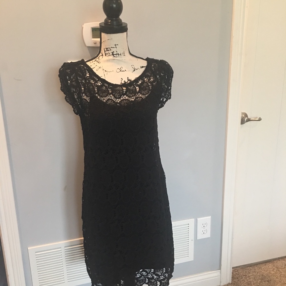 🖤THE Little Black (Lace) DRESS.              Perfect condition.